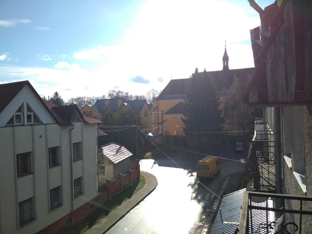Удеч Zhidachov Exterior foto